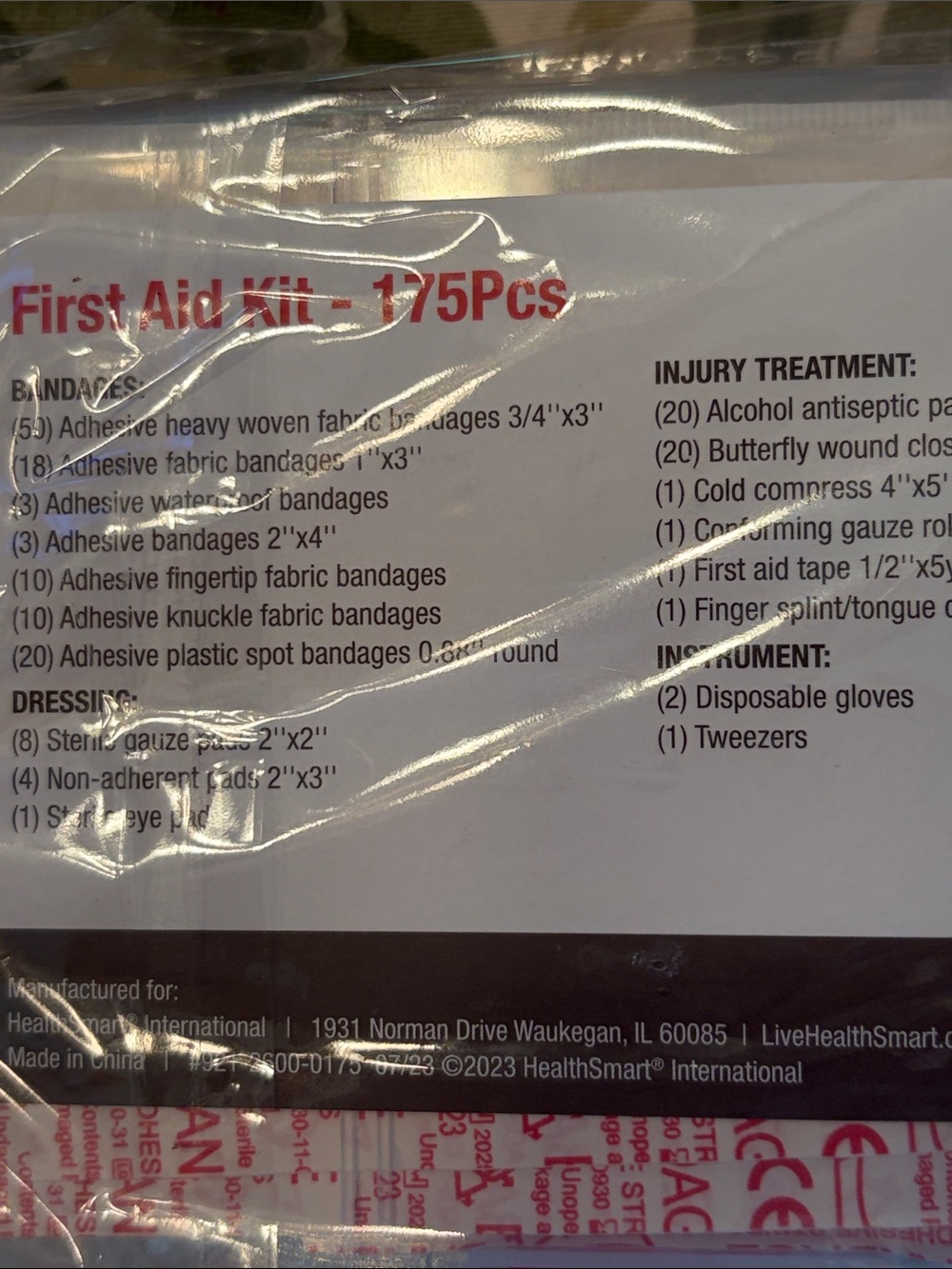 First Aid Kit 175pcs - Red - - Picture 2 of 2